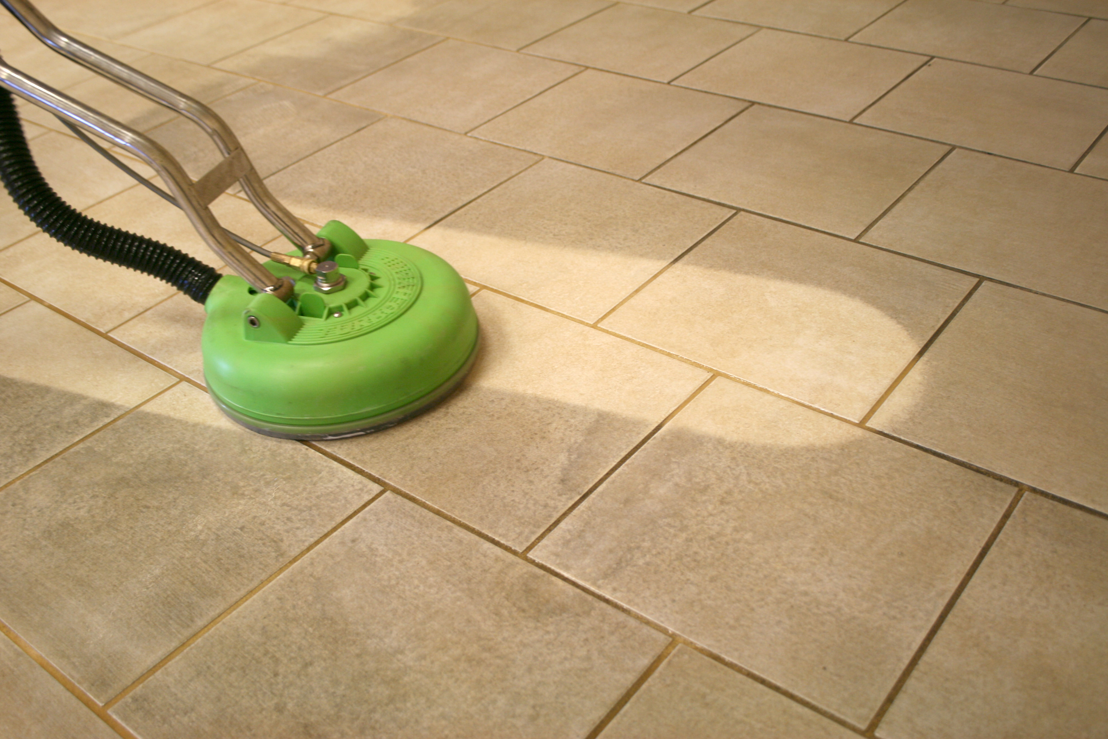 Impeccable touch cleaning service in Ft Lauderdale does tile and grout cleaning at its best